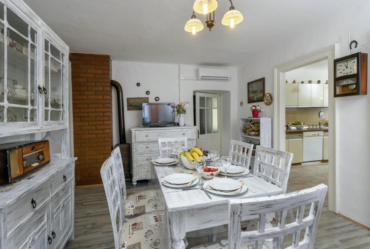 Marina Plomin In Plomin - Haus Fuer 6 Personen Exterior foto